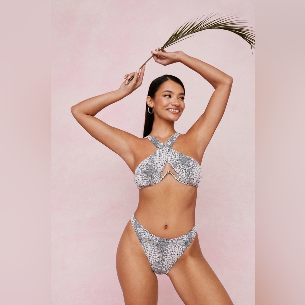 Reptile Print Crossover Underwire Bikini Set